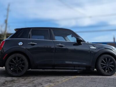 2016 MINI Cooper 5-Door