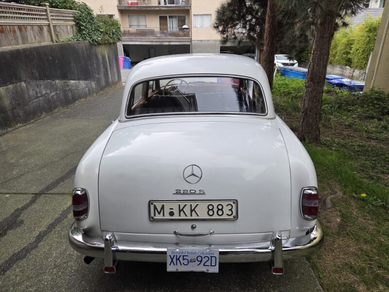 1957 Mercedes 220S