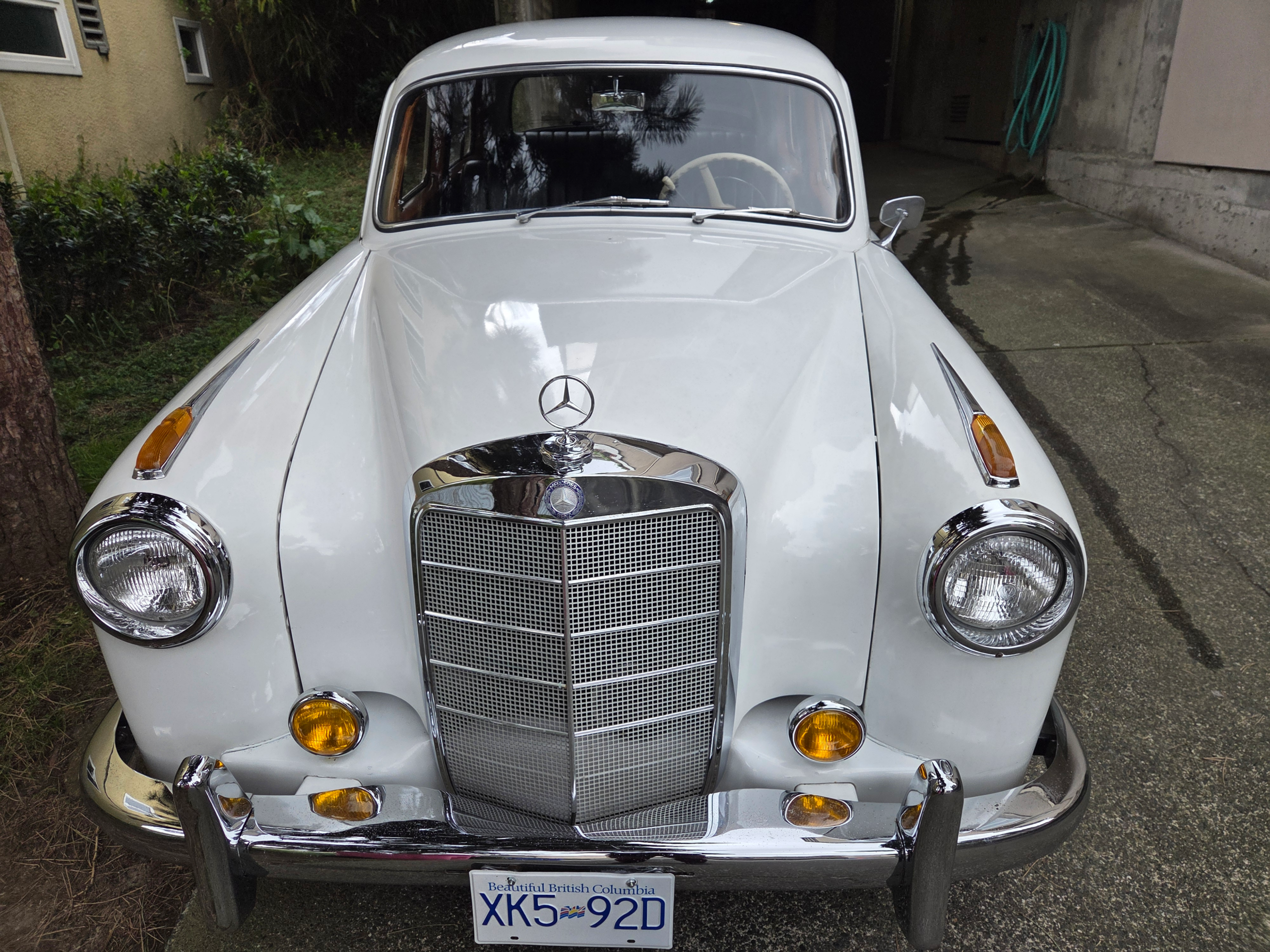 1957 Mercedes 220S