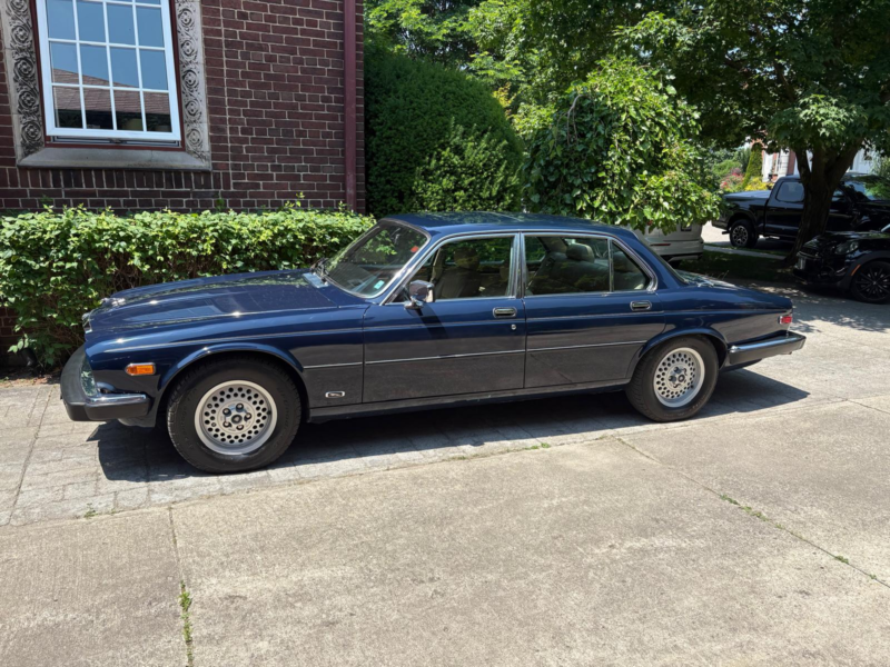 1990 Jaguar XJ 12 Vanden Plas