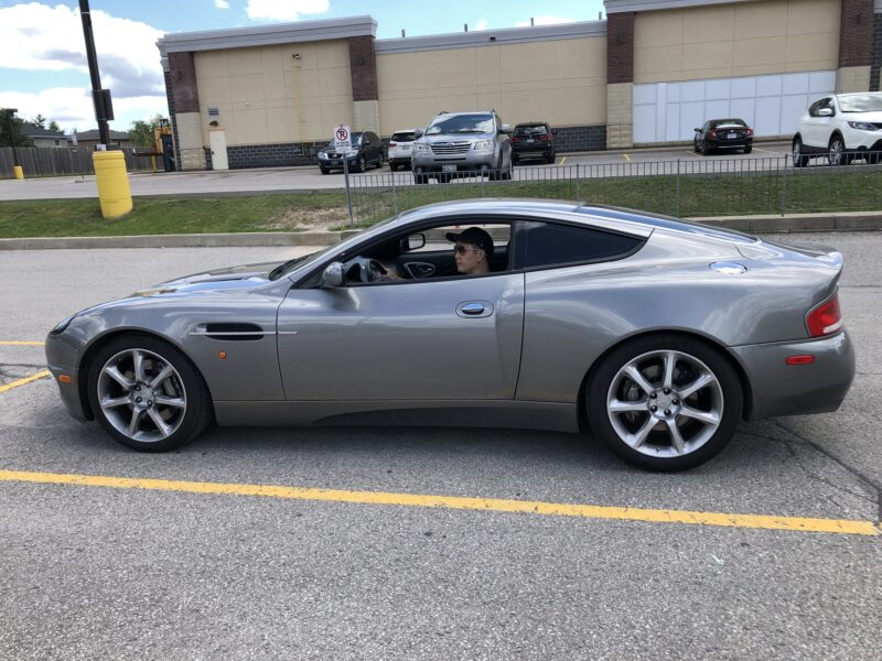 2004 Aston Martin Vanquish v12