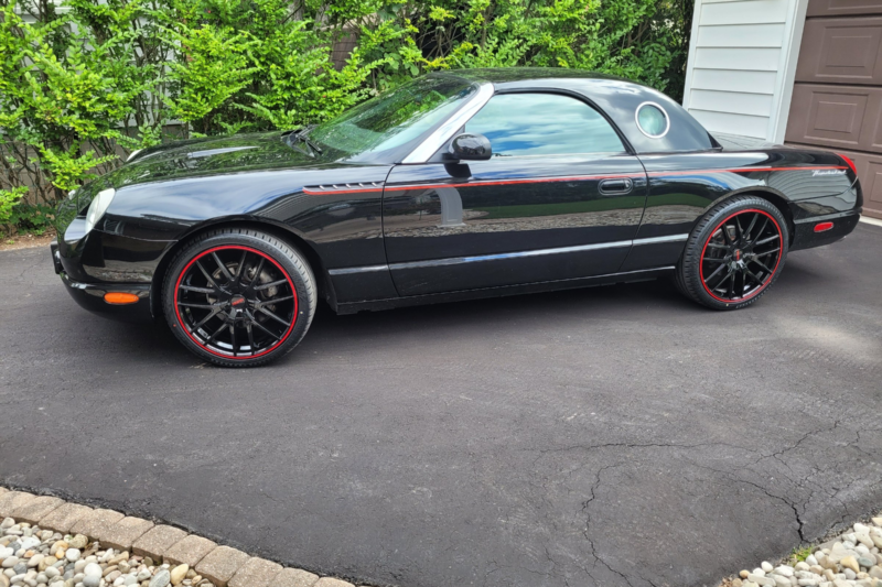 2002 Ford Thunderbird
